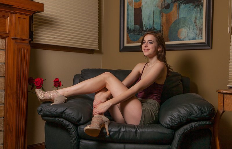 Юлия, 32 года, 0 размер груди